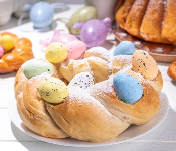 od koláca po cokoládovú babku: aké dezerty budú na stole pocas veľkej noci