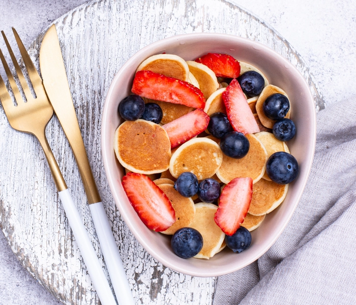 mini americké palacinky s novou lieskovoorieskovou nátierkou bam s kakaom a bez pridaného cukru