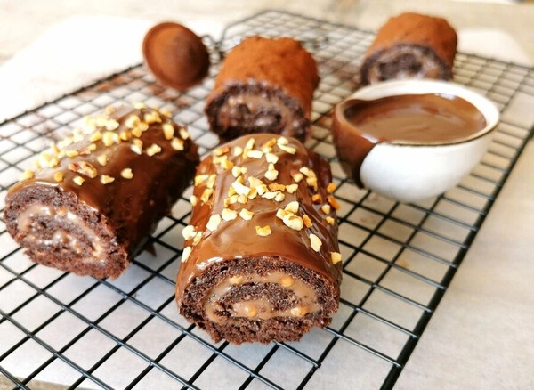 mini rolády s chrumkavou medovou náplňou